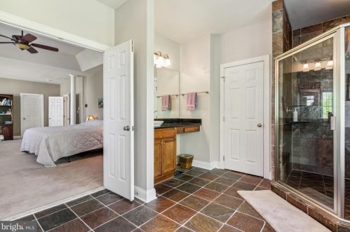 8373 Pedigrue Ct, Gainesville VA  20155-3240 exterior