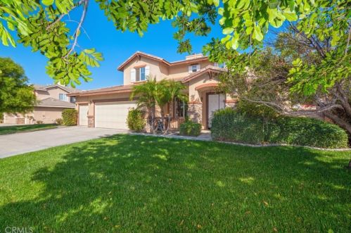 6318 Claridge Dr, Riverside, CA 92506-4749