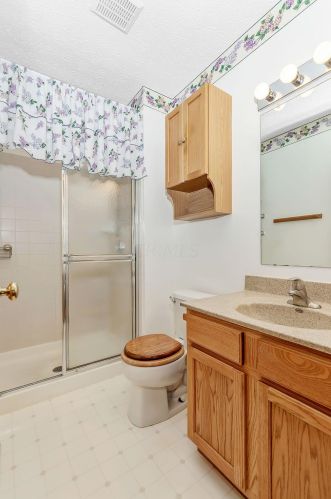 7991 Windsome Ct, Blacklick OH  43004-8104 exterior