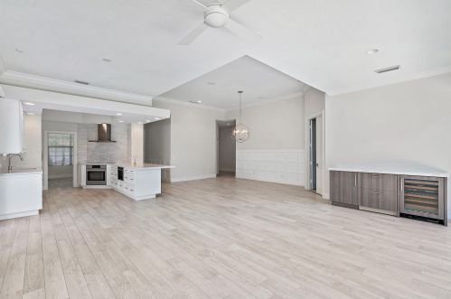 615 Rosa Ct, West Palm Beach FL  33410-4502 exterior