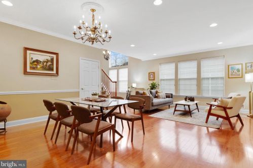 5 Brighton Pl, Swedesboro NJ  08085-5060 exterior