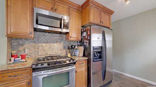 117 Goldie Ave, North Bellmore, NY 11710-2712