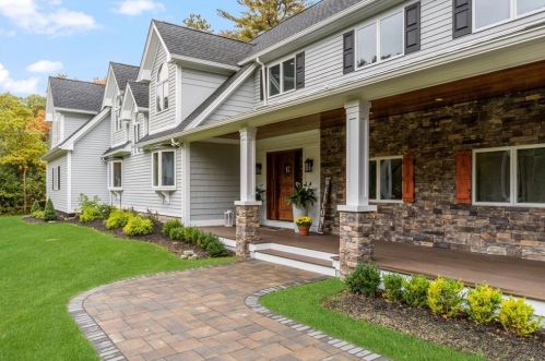 554 Weaver Hill Rd, West Greenwich, RI 02817-2259