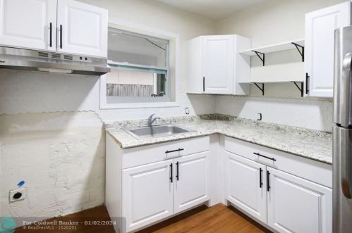 1602 17 Ave, Hollywood FL 33020-2814 exterior