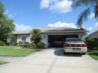4910 Flagstone Dr, Sarasota, FL 34238-4398