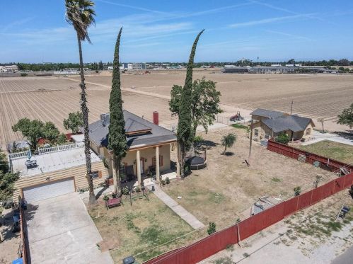 445 Simmons Rd, Turlock CA  95380-9786 exterior
