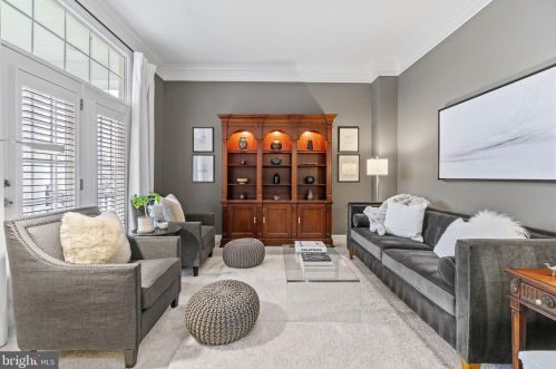 9012 Virginia Ter, Lorton VA  22079-3251 exterior