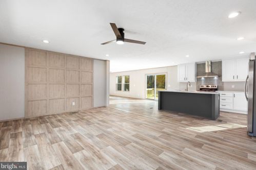 456 Winnsville Dr, Bremo Bluff, VA 23022-2125