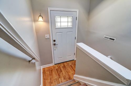 1967 Willow Run Rd, Darbydale, OH 43123-1531