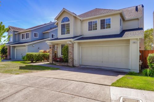 824 Bay Harbour Dr, Redwood City CA  94065-1765 exterior