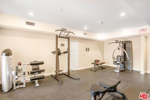 627 Deep Valley Dr, Palos Verdes Estates CA 90274-3605 exterior