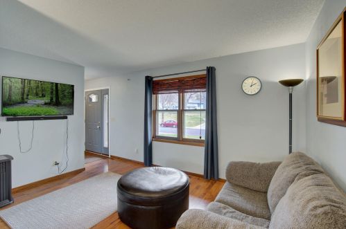 13008 Killdeer St, Minneapolis, MN 55448-7019