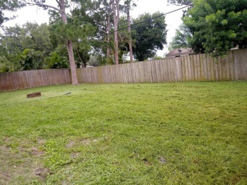 580 Chapman Ave, Fort Pierce, FL 34984-4751
