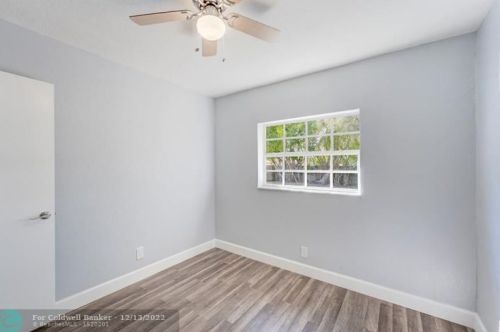 1485 1st Ct, Boynton Beach FL  33435-2609 exterior