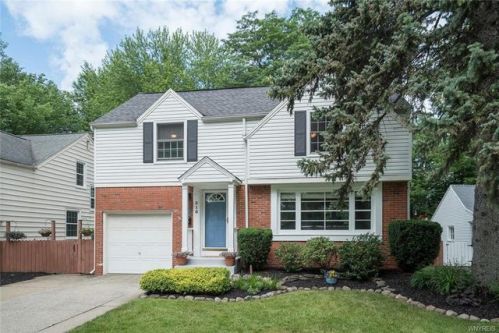 315 Lamarck Dr, Buffalo, NY 14226-4853