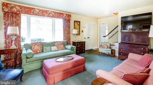 853 Grove Ave, Flourtown, PA 19031-1206