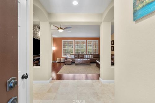 28265 Foxlane Dr, Santa Clarita, CA 91351-1238