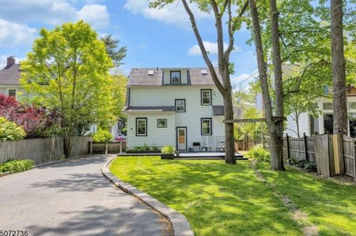 83 Gordonhurst Ave, Montclair, NJ 07043-1715