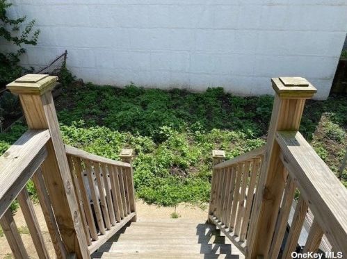 13-12 Mcbride St, Far Rockaway NY  11691-2416 exterior