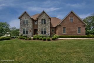 202 Greystone Dr, Wilkes Barre, PA 18708-9761