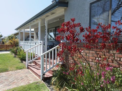 5409 Mezzanine Way, Long Beach, CA 90808-3539