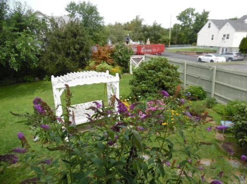 98 Rockwell Ave, Middletown NY  10940-4531 exterior