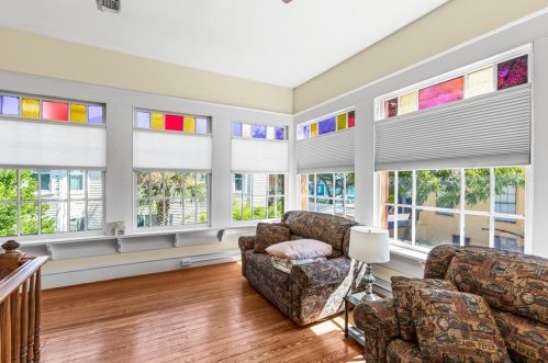 2927 Bernardo De Galvez Ave, Galveston TX 77550 exterior