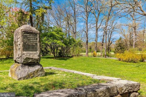 309 Williams Cir, Collegeville PA  19473-2344 exterior