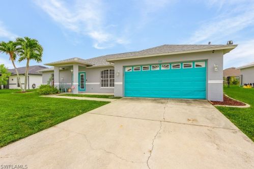 140 30th Ter, Cape Coral, FL 33904-3432