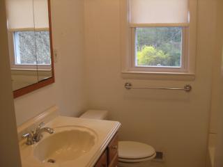 48 Shunpike Rd, Summit NJ  07901-4220 exterior