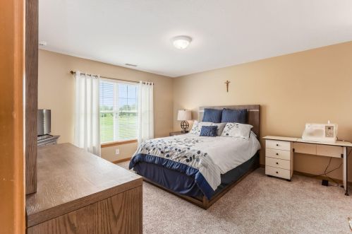 640 Concord Village Cir, Johnstown OH  43031-9194 exterior