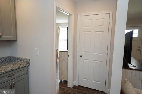 2 Highland Dr, Seaford DE  19973-4827 exterior