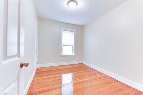 373 Ctr St, Boston MA exterior