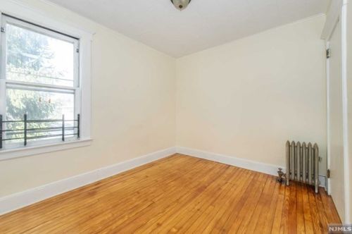 16 Beekman St, Bloomfield NJ 07003-3802 exterior