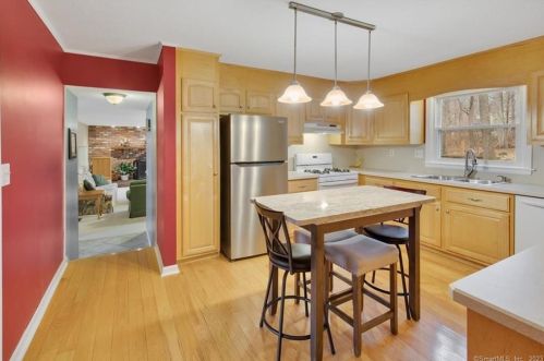 26 Ridge Rd, Southington CT  06489-2437 exterior