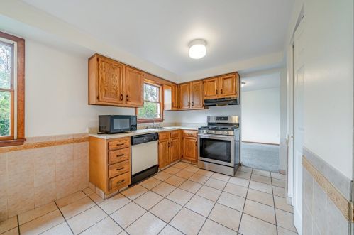 212 Halsey Dr, Mckeesport PA  15132-7510 exterior