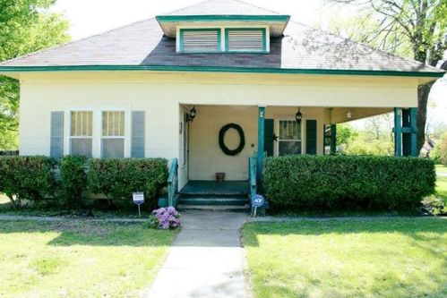 1102 C St, Ardmore OK  73401-5842 exterior