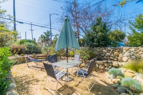 602 Newport Ave, Long Beach CA  90804-5122 exterior