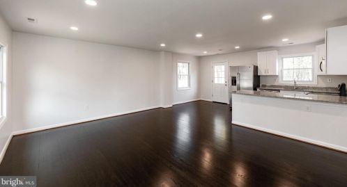 2004 York Dr, Woodbridge VA  22191-2433 exterior