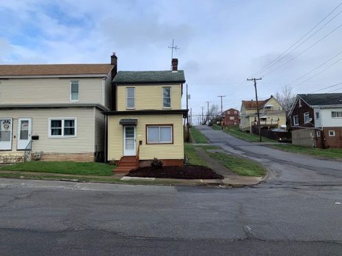 135 22nd Ave, Whitaker, PA 15120-2536