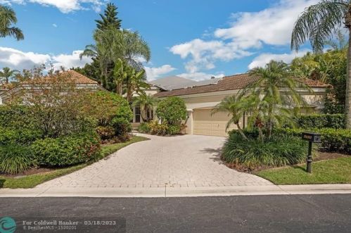 8630 Falcon Green Dr, West Palm Beach, FL 33412-1576