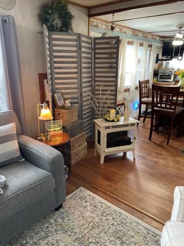 5 Krzak Rd, North Kingstown RI  02852 exterior