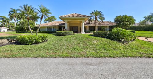 5215 Estates Dr, Delray Beach FL  33445-4385 exterior