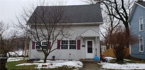 221 Walnut St, Mechanicsburg, OH 43044-1133