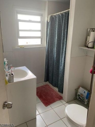 17 Mangold St, Paterson NJ 07508-1713 exterior