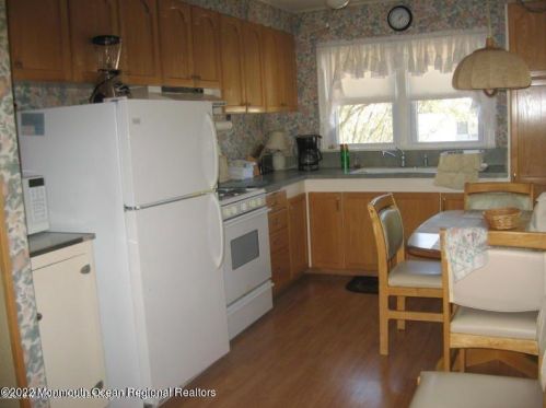 1422-A Ocean Ave, Point Pleasant Beach NJ  08742-4148 exterior