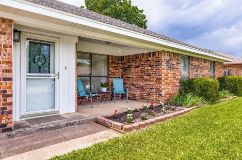 7325 Windhaven Rd, Fort Worth, TX 76182-7625
