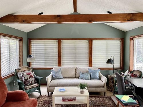 1020 Jerome Ave, Bristol CT  06010-2408 exterior