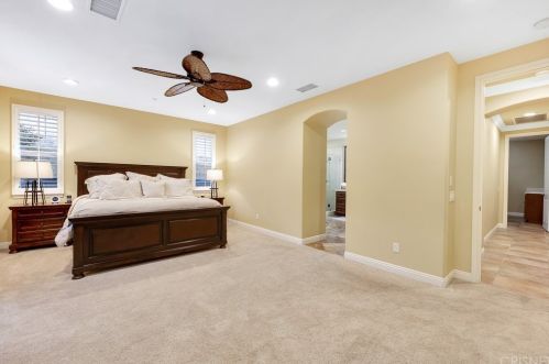 2177 Silverstar St, Simi Valley CA 93065-0592 exterior