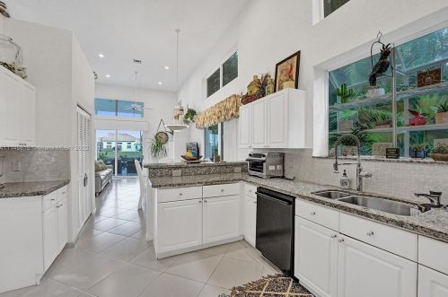 11646 Privado Way, Boynton Beach FL  33437-1924 exterior